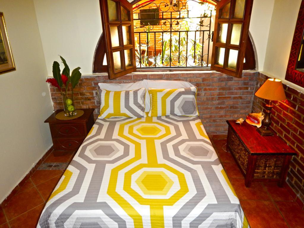 Suite Colonial Santo Domingo Phòng bức ảnh